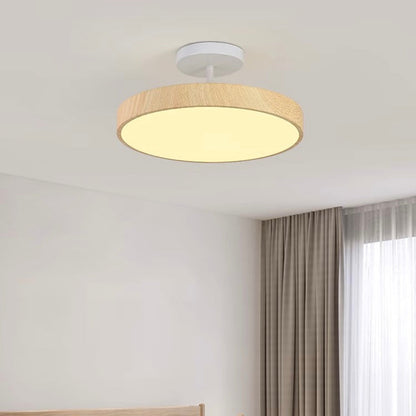 Deckenleuchte mit Holz und LED Semi Flush