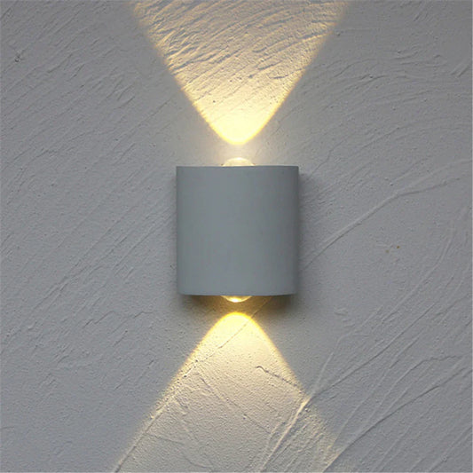 LED Außenwandleuchte - Stilvoll, Wetterfest, Ideal für Haus & Garten