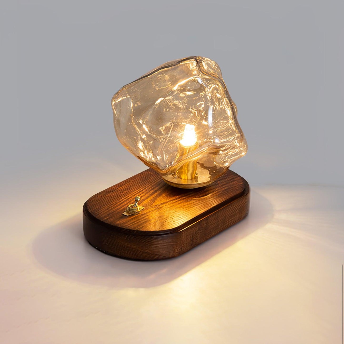 Icy Tischlampe – Elegantes Frostglas Design – Vielseitige Beleuchtung für jedes Zuhause