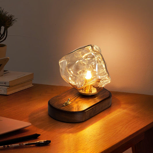 Moderne Stehlampe mit Glasblock und Holzfuß - LED-Beleuchtung