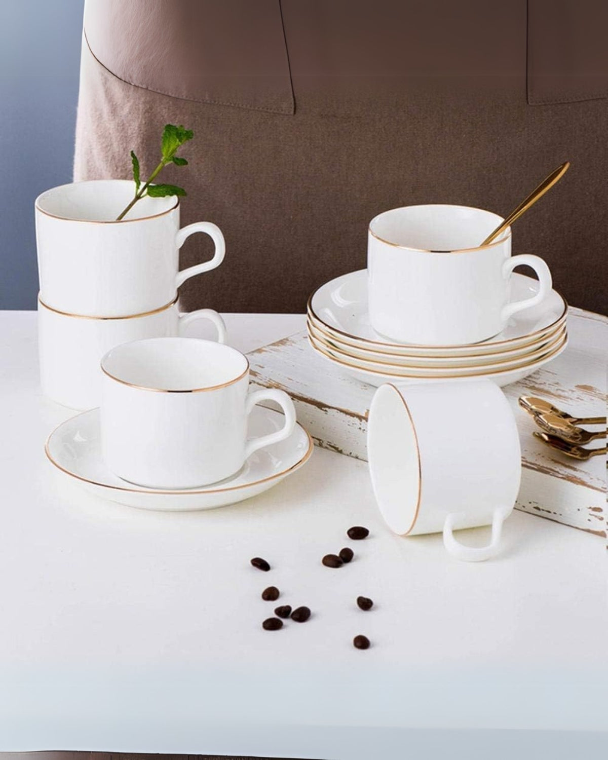 Zeitlose Eleganz – Luxuriöses Porzellan-Teeset mit Pariser Charme