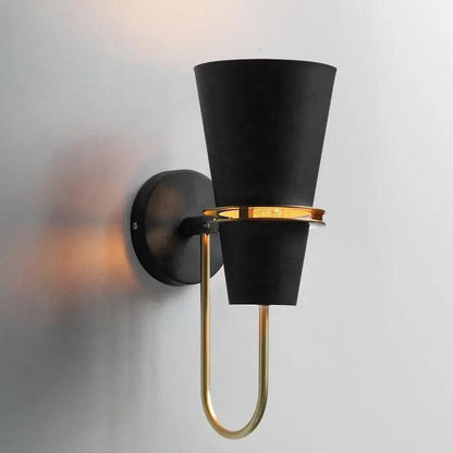 Garduru | Sophisticated & Warm Nordic Wandlampe