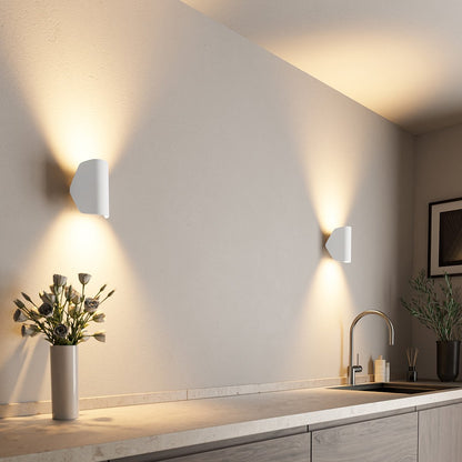 Garduru – Moderne LED Außenwandleuchte für warmes und elegantes Licht