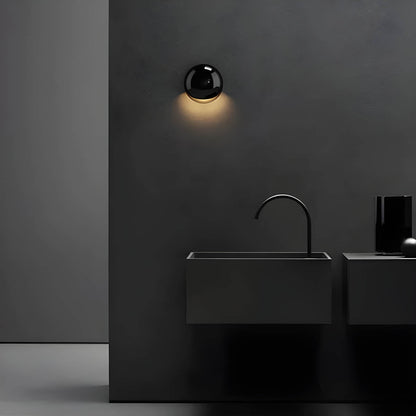 Pebblux – Minimalistische Wandleuchte mit natürlicher Eleganz
