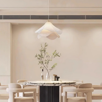 Der Glanz der Gelassenheit – Elegante Hängeleuchte für eine Beruhigende Atmosphäre