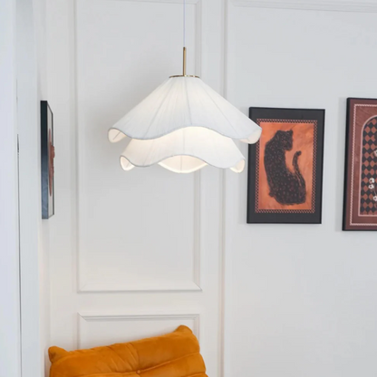 Der Glanz der Gelassenheit – Elegante Hängeleuchte für eine Beruhigende Atmosphäre