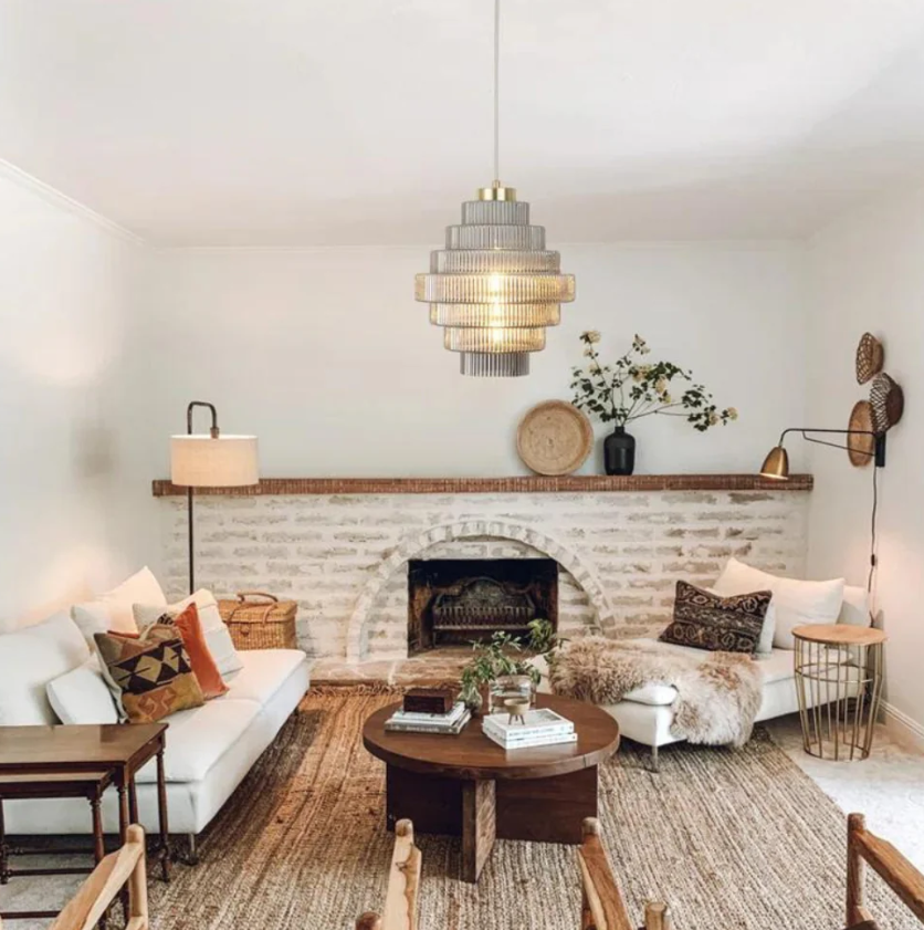 Der Glanz der Karaffe – Elegante Glas-Hängelampe für eine raffinierte Atmosphäre