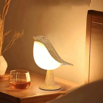 Garduru LED Tischlampe aus Holz mit Vogel-Design – Eleganz und Funktionalität