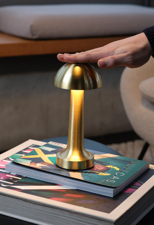 Garduru Tischlampe – Minimalistisches und Funktionales Design