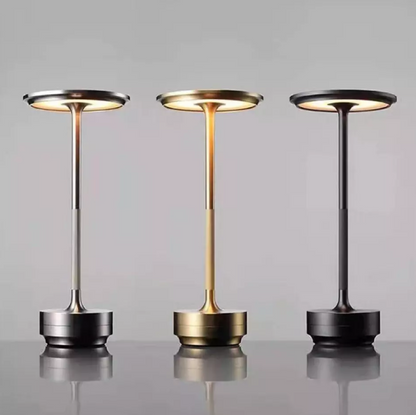 Garduru Tischlampe – Moderne Eleganz und Qualität vereint