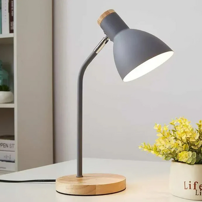 Garduru und Metall Schreibtischlampe – Funktionale und stilvolle Beleuchtung für Ihren Arbeitsplatz