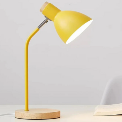 Garduru und Metall Schreibtischlampe – Funktionale und stilvolle Beleuchtung für Ihren Arbeitsplatz
