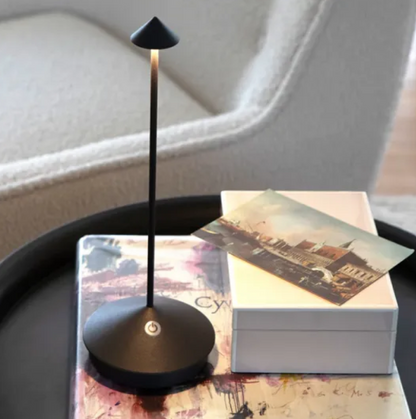 Garduru LED-Tischlampe – Kabelloses, verstellbares Licht für alle Räume