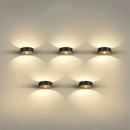 RoyaleGlow UrbanShine Wandlampe - Modernes LED mit warmem Umgebungslicht
