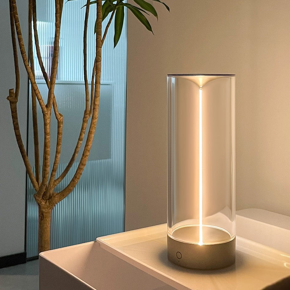 LumiRay – Moderne Tischlampe mit bezauberndem zylindrischem Lichtdesign