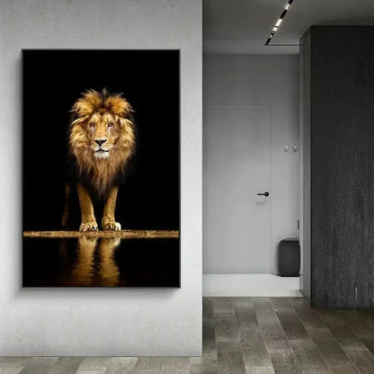 Löwe im Dunkeln Leinwandkunst