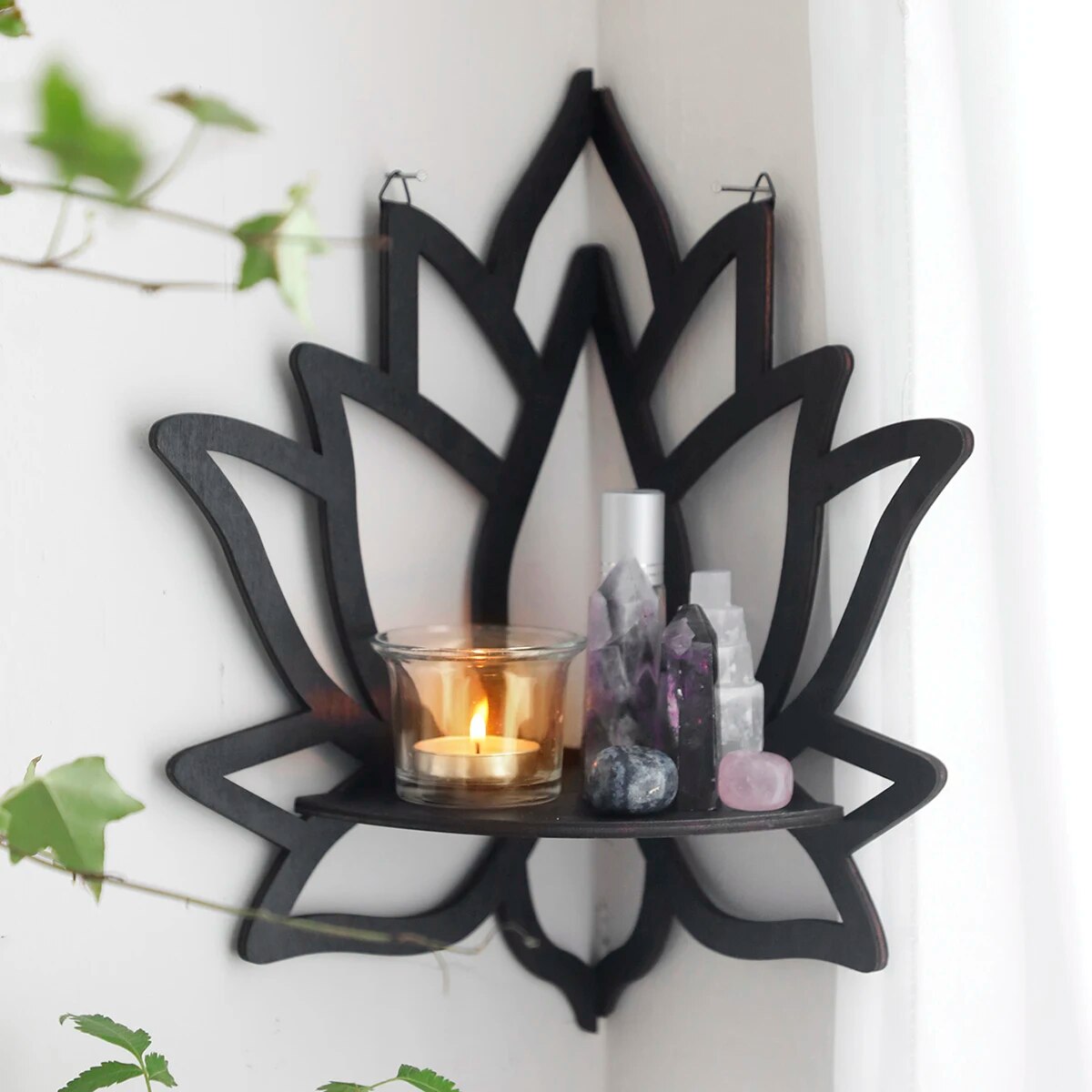 Lotus Crystal Corner Schwarzes Holzregal