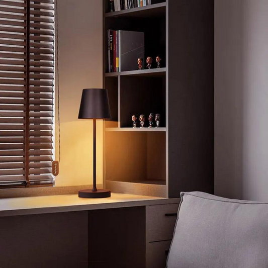 Drahtlose LED-Tischlampe für das Home Office - Elegantes Design & Ambiente