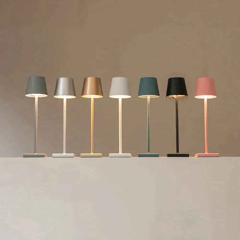 Drahtlose LED-Tischlampe für das Home Office - Elegantes Design & Ambiente
