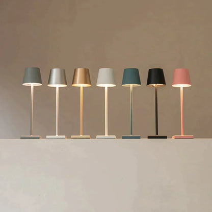 Drahtlose LED-Tischlampe für das Home Office - Elegantes Design & Ambiente