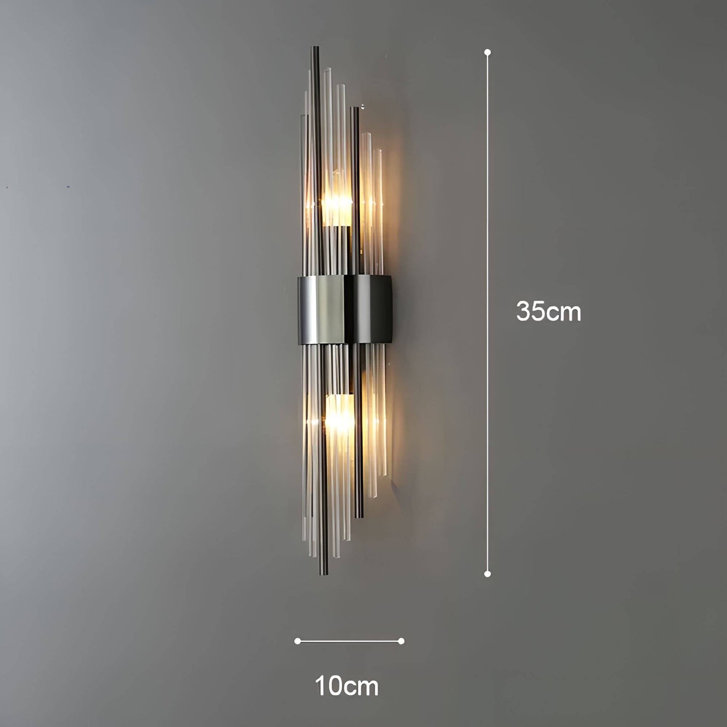 Wandleuchte mit funkelnden Kristallen