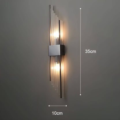 Wandleuchte mit funkelnden Kristallen