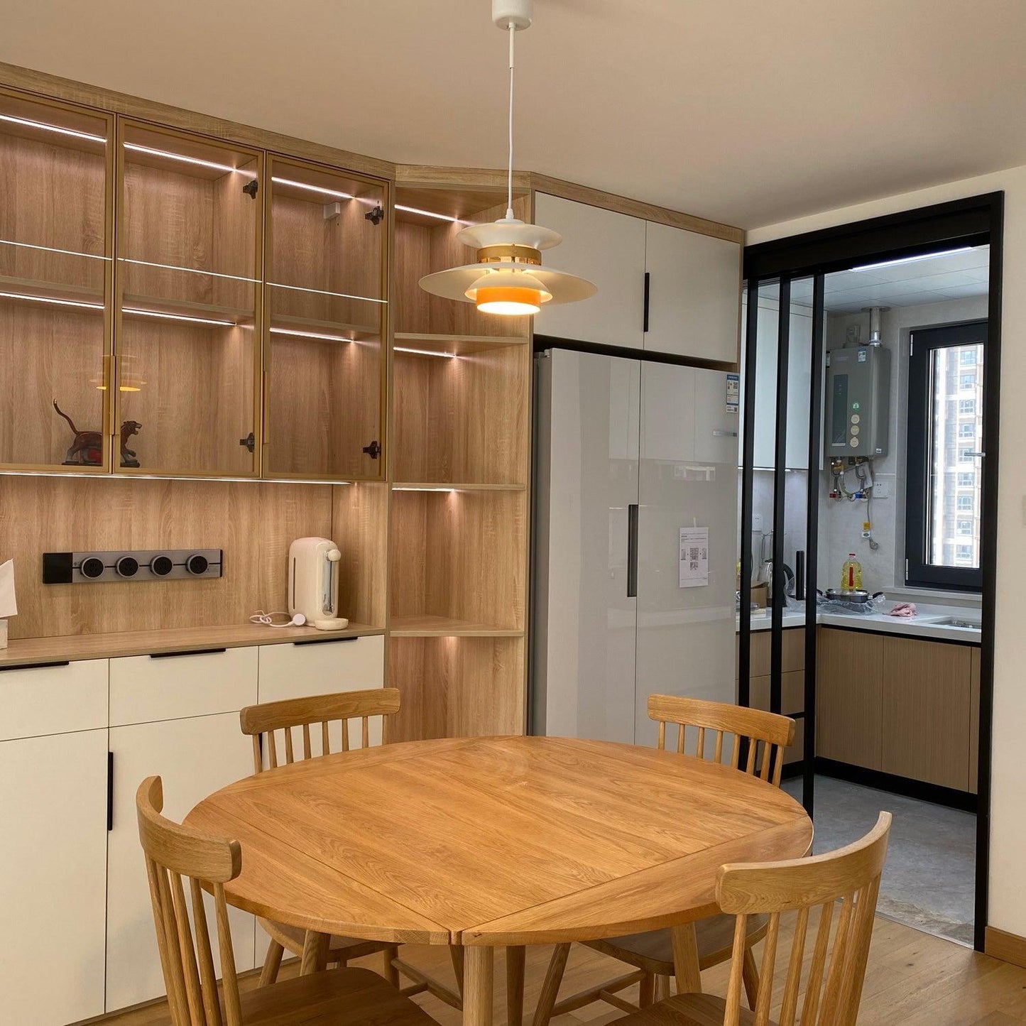 Aufhängung Mercero – Elegantes Design mit LED, Materialien von höchster Qualität