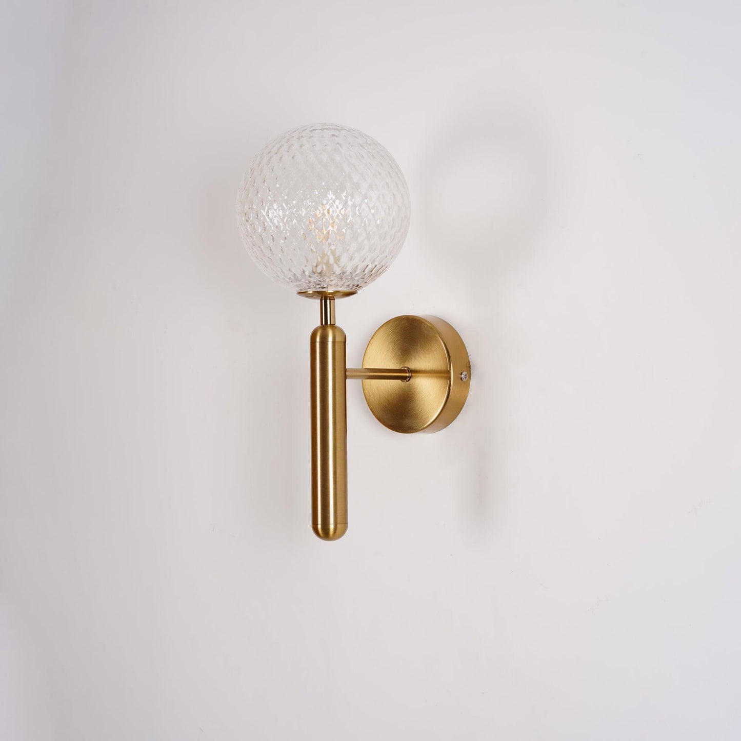 Scandiluxe LED Lampe – Minimalistisches Design aus Messing und Glas für Innenräume