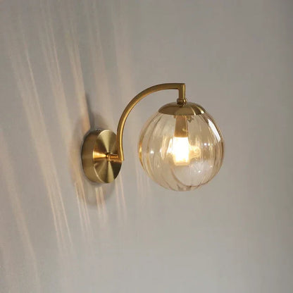Moderne Wandleuchte für elegante Beleuchtung | CrystalGlow