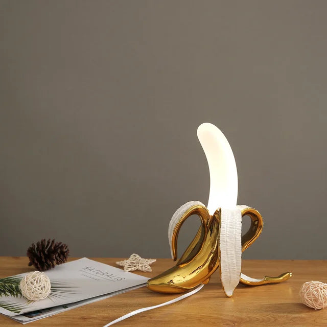 Garduru  | Elegante Tischlampe im Bananendesign