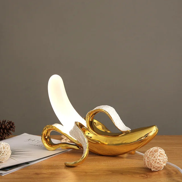 Garduru  | Elegante Tischlampe im Bananendesign