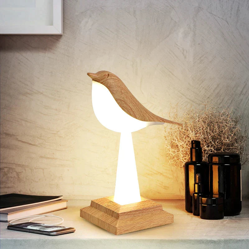 Moderne Tischlampe mit einzigartigem Vogel-Design für ein stilvolles Interieur