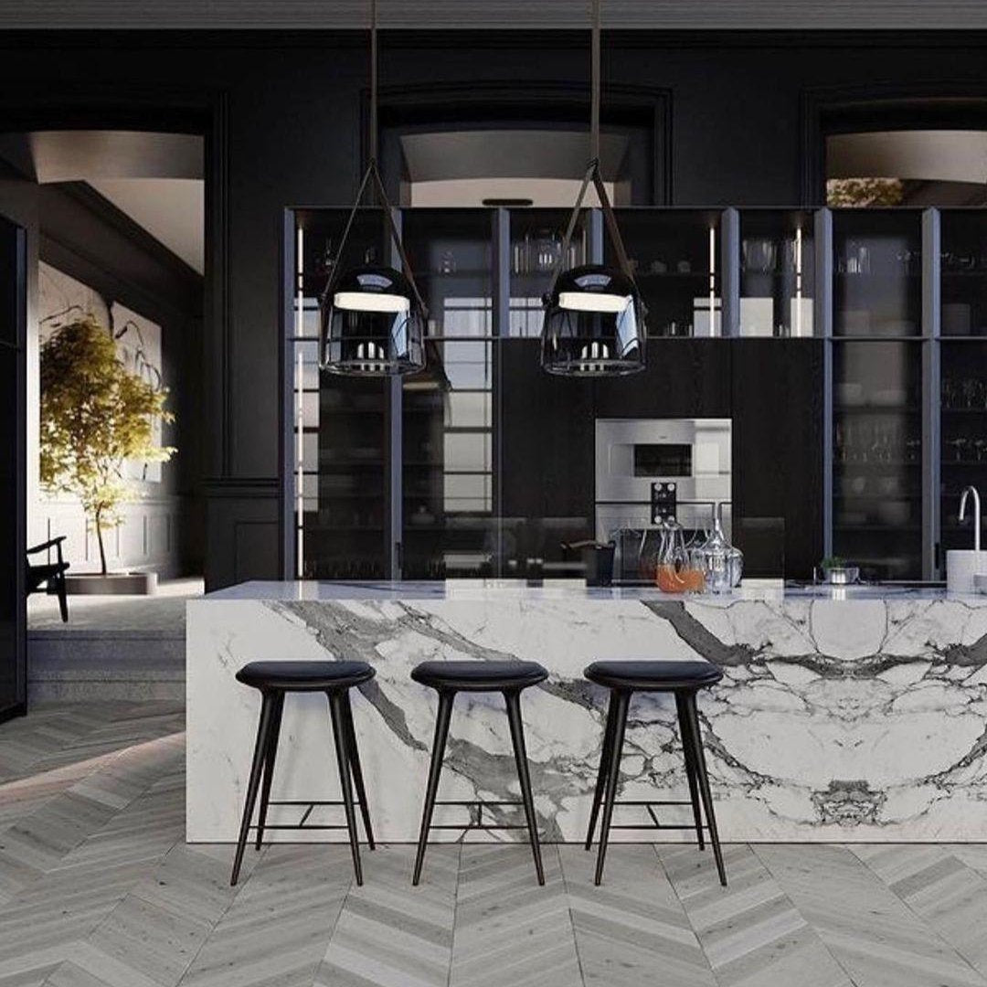 Suspension Mona Minimalistisch aus Metall und Glas - Elegante LED-Beleuchtung für Wohnzimmer und Esszimmer