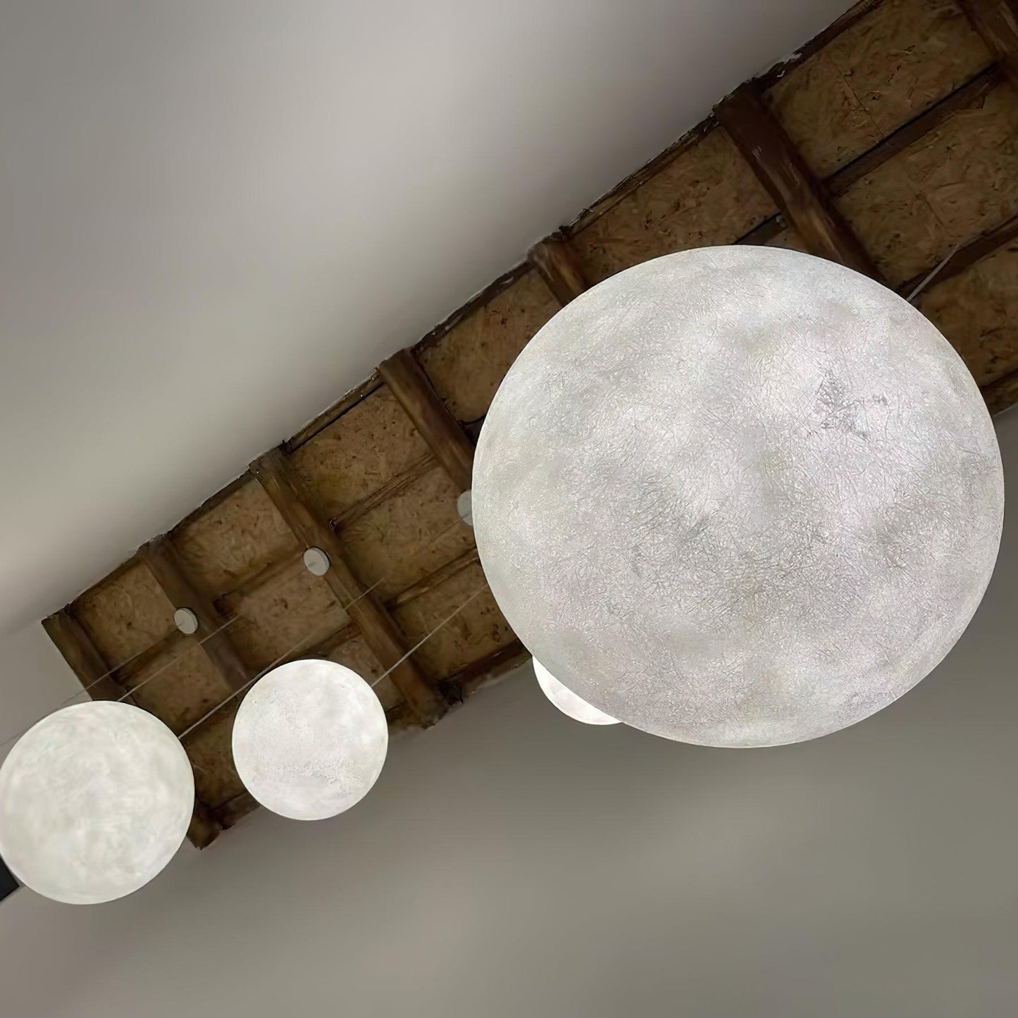 Suspension Moon LED – Modernes und Beruhigendes Licht, Elegantes Design