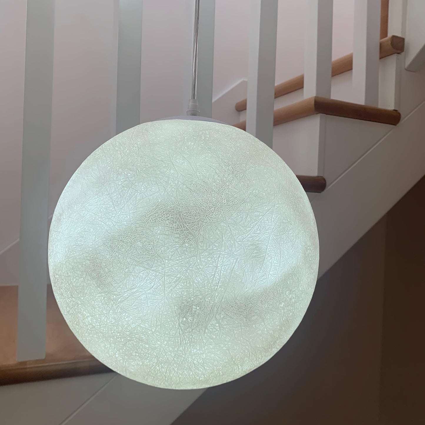 Suspension Moon LED – Modernes und Beruhigendes Licht, Elegantes Design