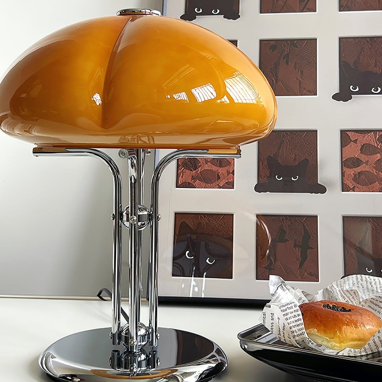 Tischlampe Pilz Bauhaus – Modernes Design mit Amberglas-Schirm