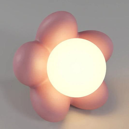 Wandleuchte mit Creme-Blume für drinnen | NatureGlow