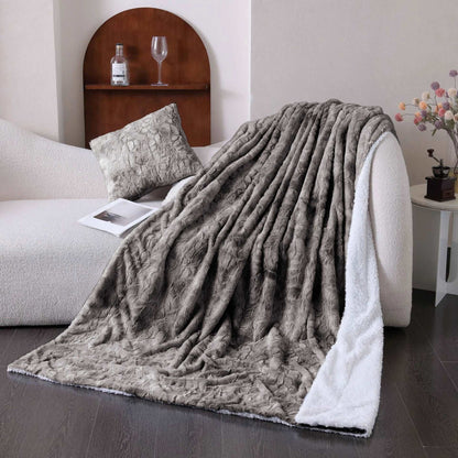 CloudLuxe – Doppel-Lagige Flauschige Bettdecke mit Luxuriösem Komfort