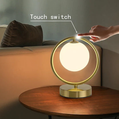GlowSphere - Nordische Glasball Schreibtischlampe