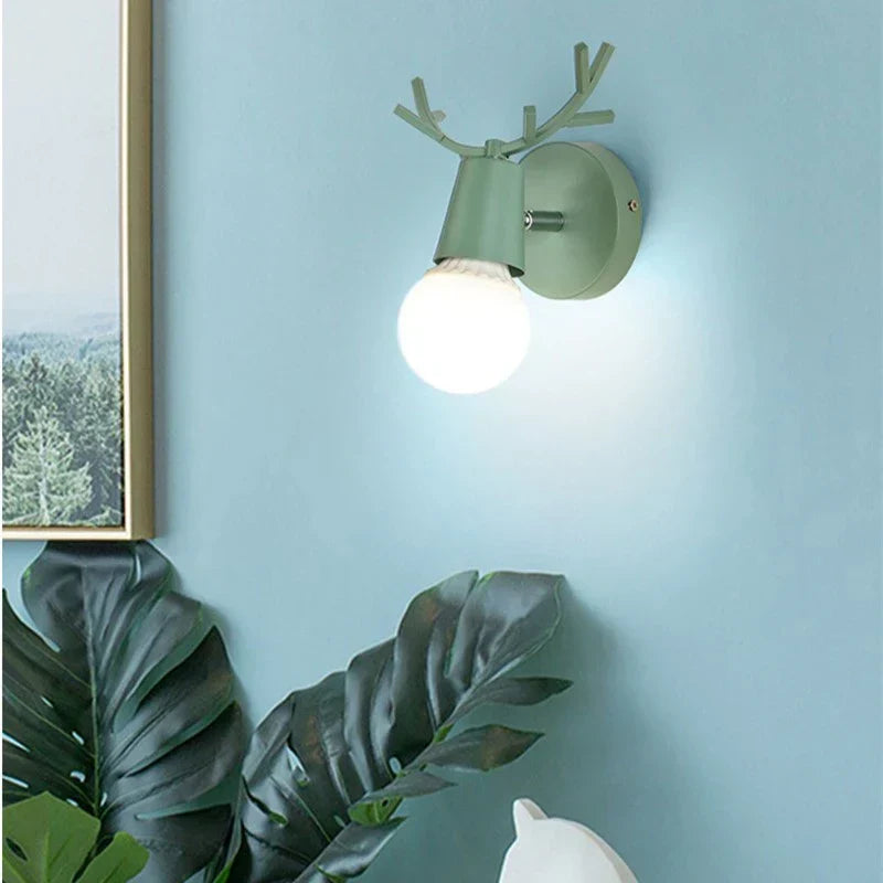 AntlerGlow – Gewei Wandlamp