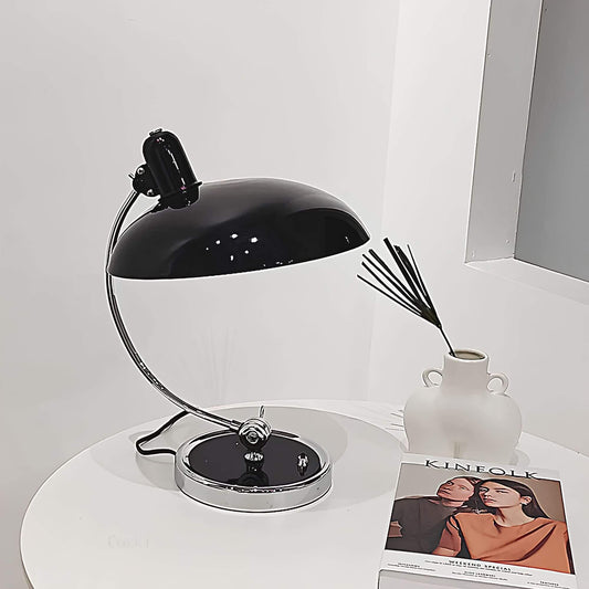 NordicGrace – Minimalistische Tischlampe mit skandinavischen Einflüssen