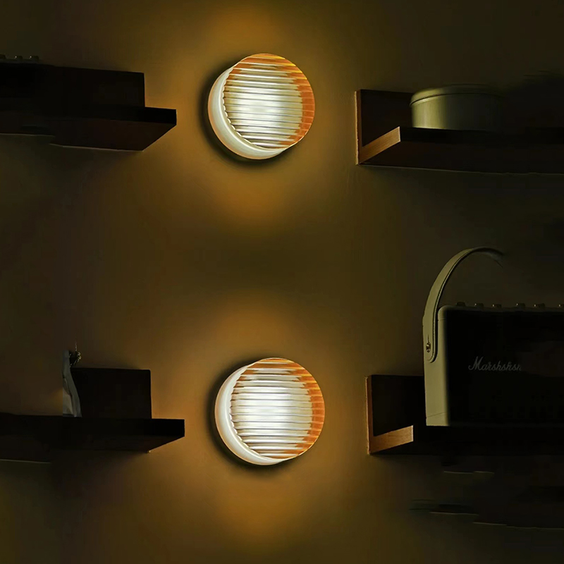 Moderne runde LED Wandleuchte – Sanftes Licht mit Glasdiffusor Mylk für Wohnzimmer und Schlafzimmer
