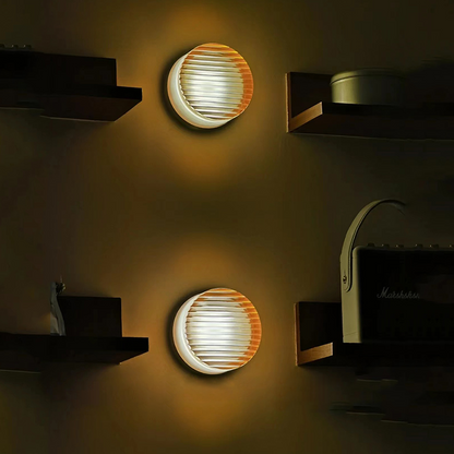 Moderne runde LED Wandleuchte – Sanftes Licht mit Glasdiffusor Mylk für Wohnzimmer und Schlafzimmer