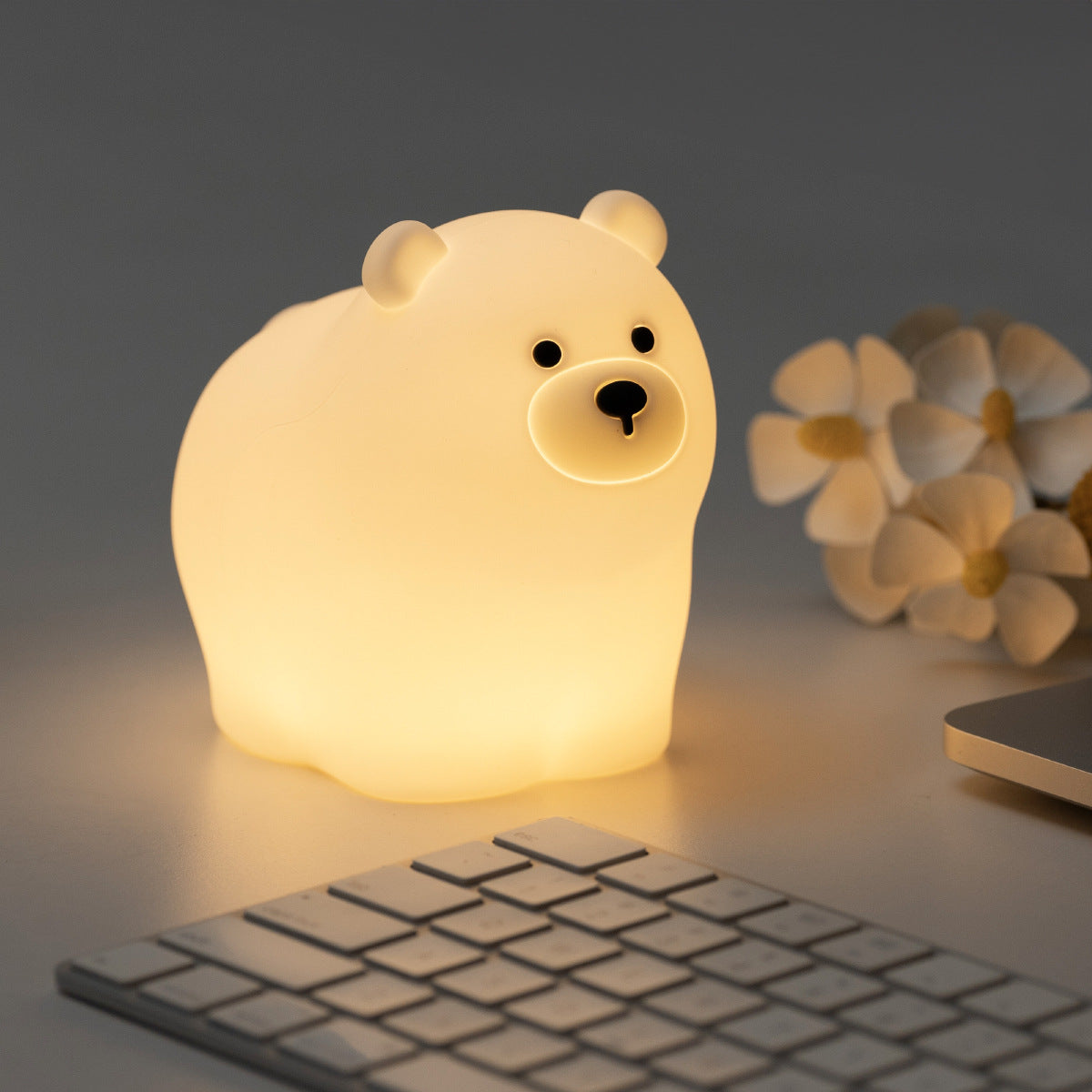 Squishy Silikon Kleine Weiße Bär LED Nachtlicht - Perfektes Geschenk für Kinder und Mädchen