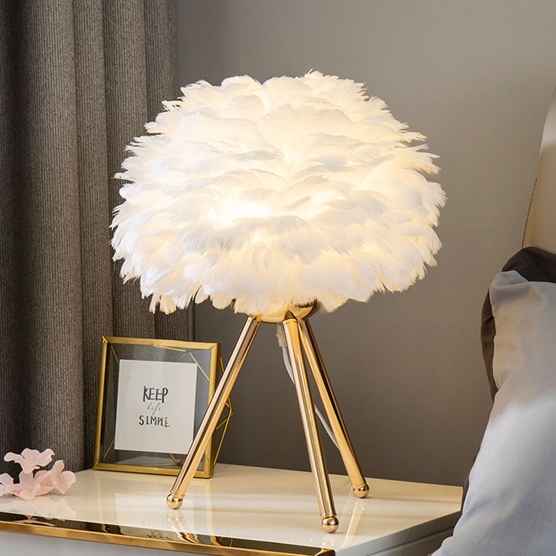 Elegante Feder Tischlampe