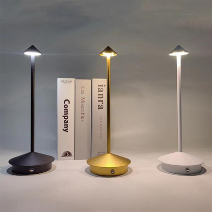 Sleek Lighthouse Lampe