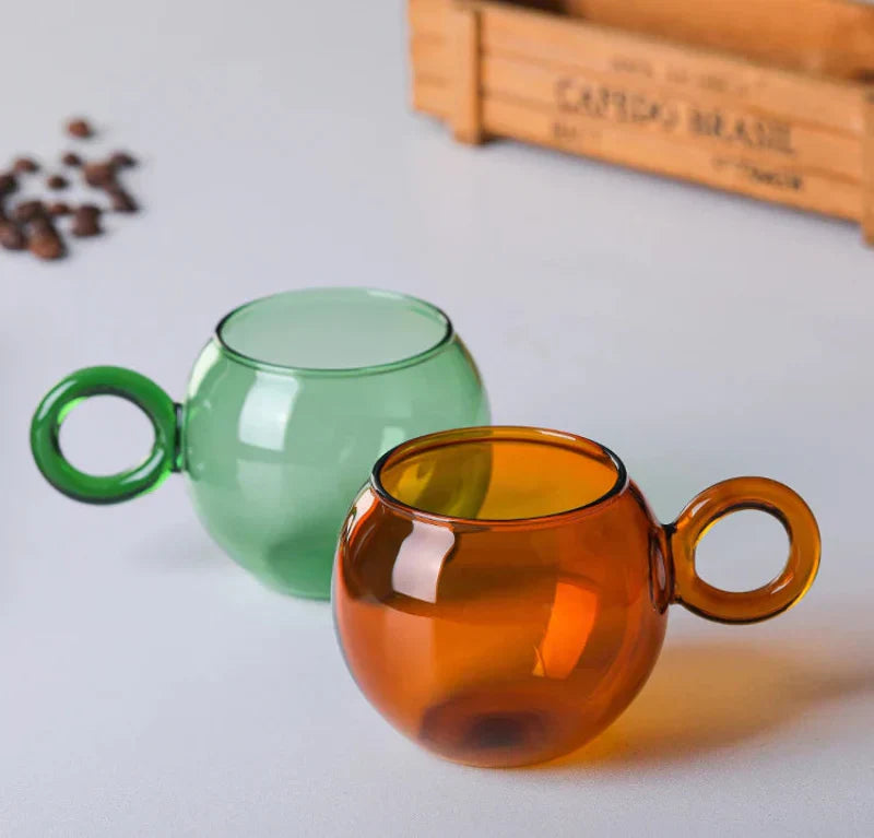OrbitRing - Glas-Tasse mit einzigartigem Ringgriff