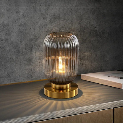 Elegante Tischlampe aus Glas und Eisen mit E27 Lampenfassung