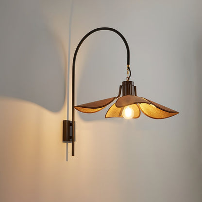 Petal – Bloemige Wandlamp