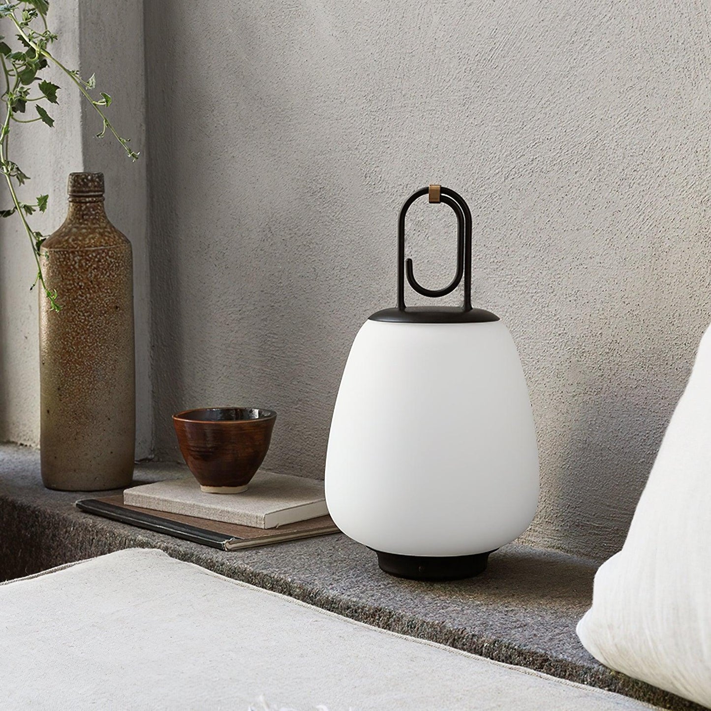 Portable Tischlampe mit USB-Aufladung – Elegantes skandinavisches Design und dimmbares Licht